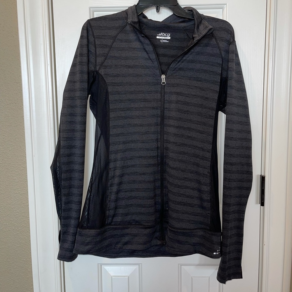 bcg black zip up jacket with mesh inserts